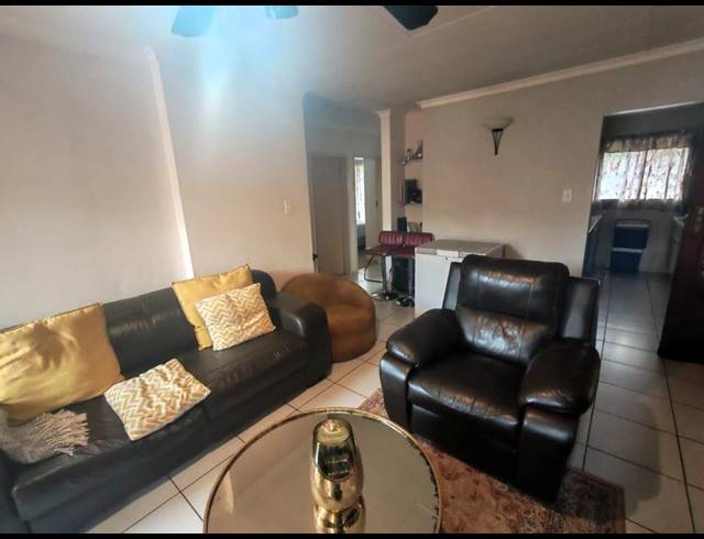 3 BEDROOM APARTMENT FOR SALE IN ZWARTKOP